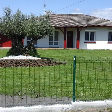 Jouanon Nyaraló Bias